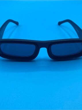 Louis Vuitton Black Rectangular Sunglasses with Dark Lenses